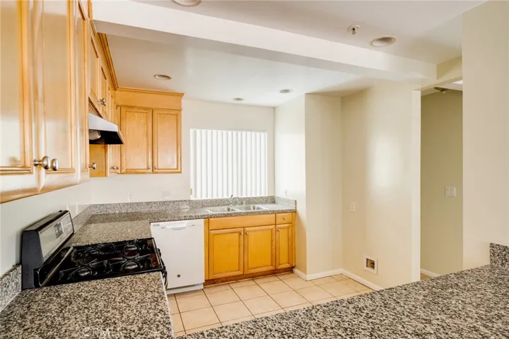 1011 Thompson Avenue C, Glendale, California 91201