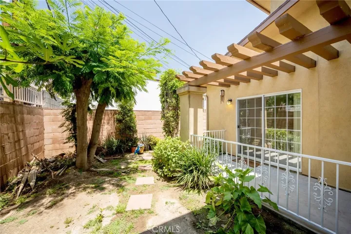 1011 Thompson Avenue C, Glendale, California 91201