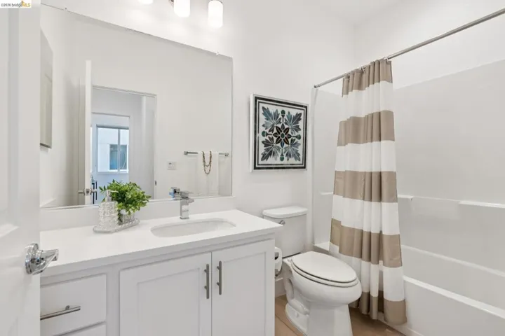 1532 Seawind Dr, Richmond, California 94804