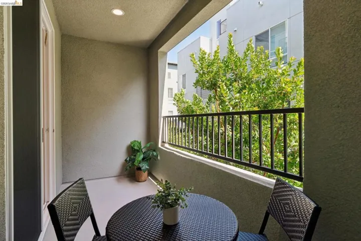 1532 Seawind Dr, Richmond, California 94804