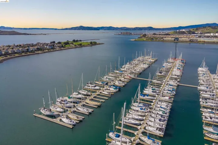 1532 Seawind Dr, Richmond, California 94804