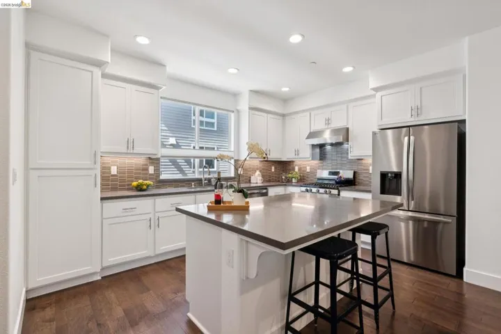 1532 Seawind Dr, Richmond, California 94804