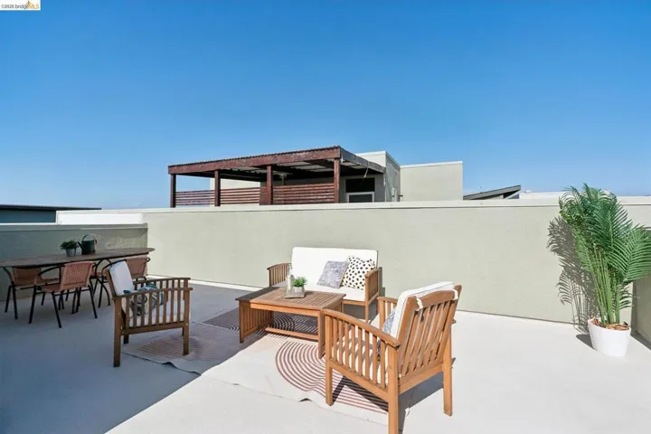 1532 Seawind Dr, Richmond, California 94804