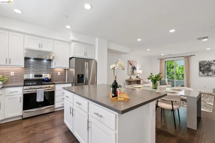 1532 Seawind Dr, Richmond, California 94804