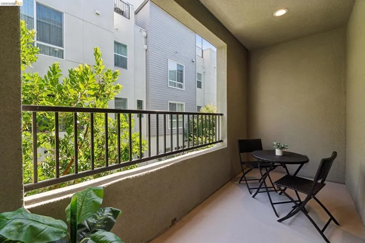 1532 Seawind Dr, Richmond, California 94804