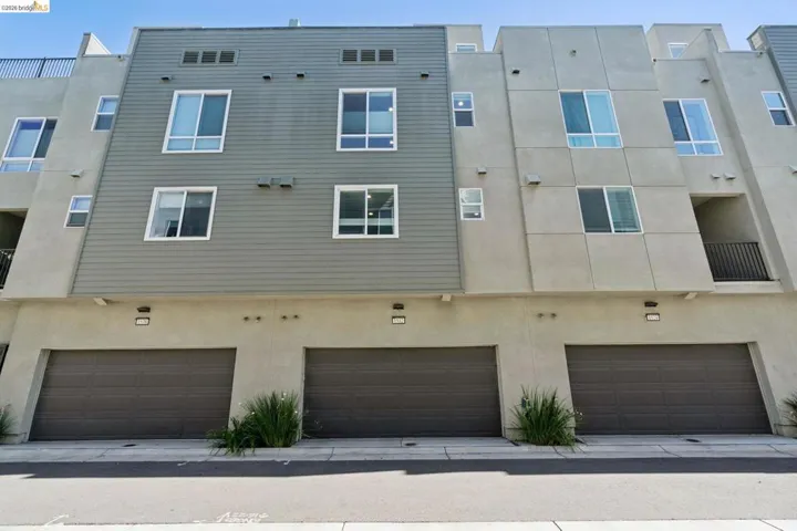 1532 Seawind Dr, Richmond, California 94804