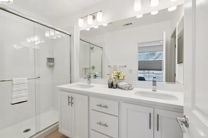 1532 Seawind Dr, Richmond, California 94804