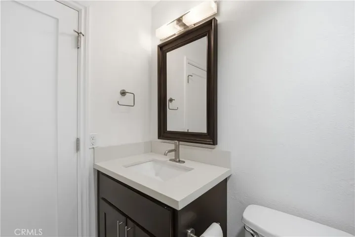 14115 Moorpark, Sherman Oaks, California 91423