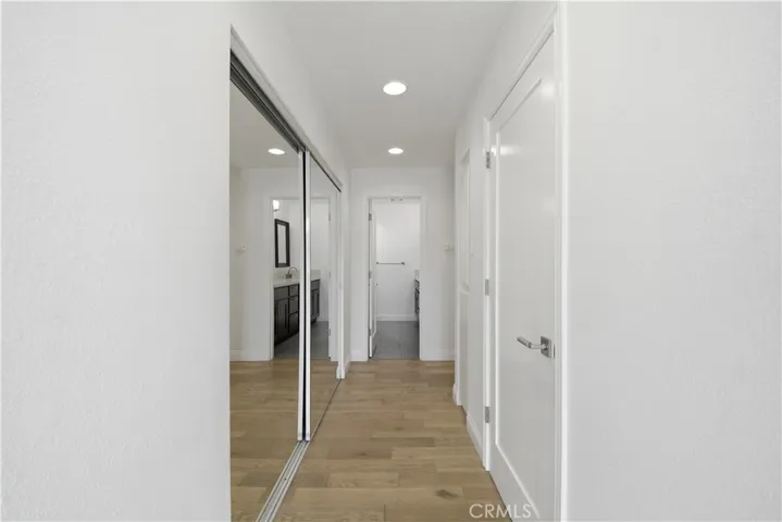 14115 Moorpark, Sherman Oaks, California 91423