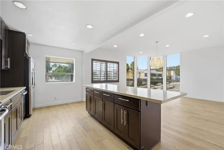 14115 Moorpark, Sherman Oaks, California 91423