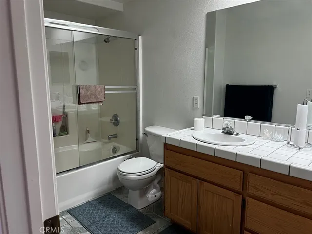 16790 Sycamore, Hesperia, California 92345