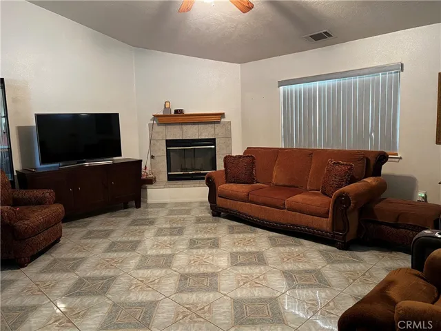 16790 Sycamore, Hesperia, California 92345