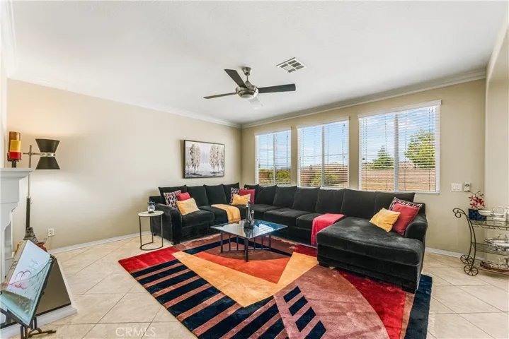 2431 Loganberry, Palmdale, California 93551