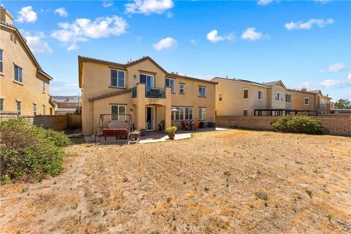 2431 Loganberry, Palmdale, California 93551