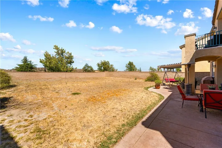 2431 Loganberry, Palmdale, California 93551