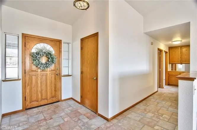 8441 Sierra Vista, Phelan, California 92371