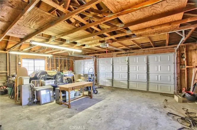 8441 Sierra Vista, Phelan, California 92371