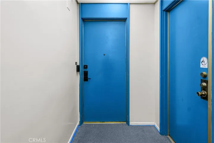 Hallway to 316 B