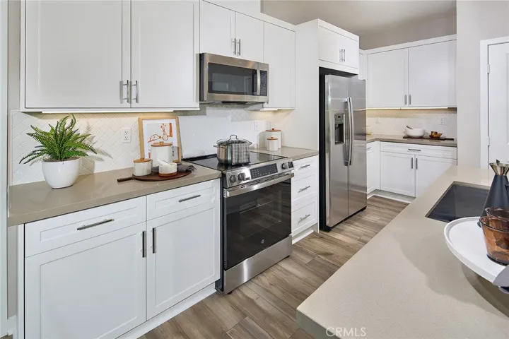 5904 Rockport Road, Eastvale, California 92880