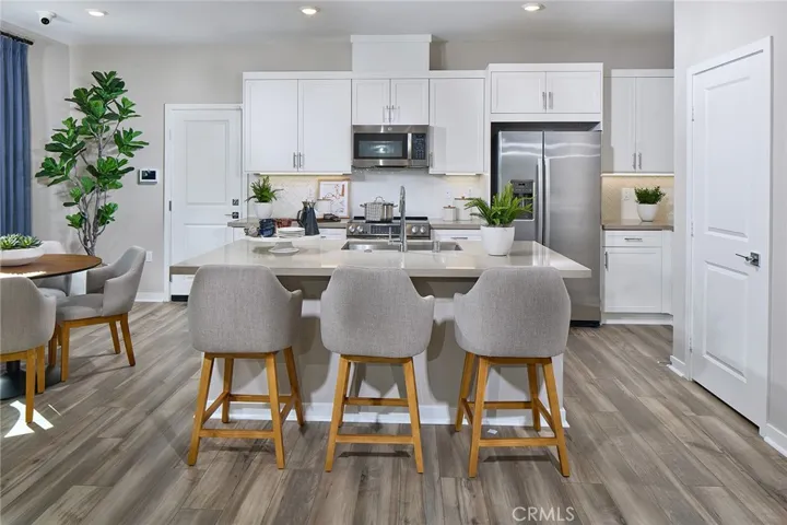 5904 Rockport Road, Eastvale, California 92880