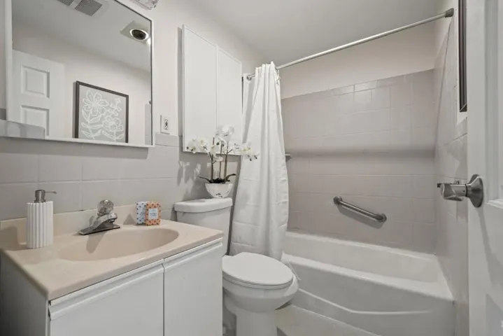 2270 27th Avenue, San Francisco, California 94116