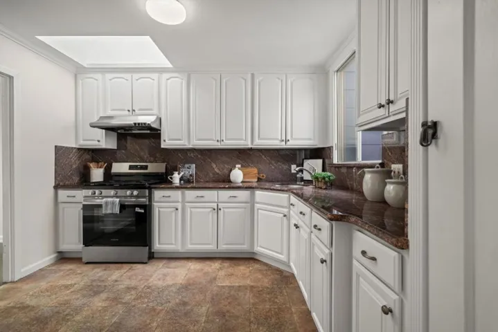 2270 27th Avenue, San Francisco, California 94116