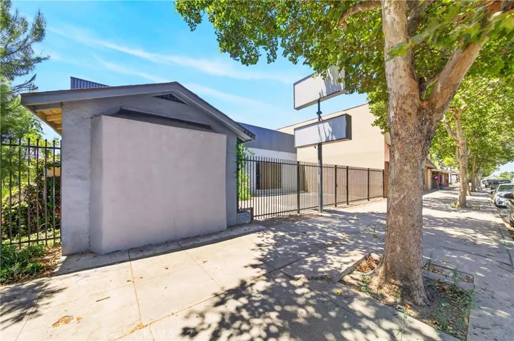 450 W Holt Avenue, Pomona, California 91768