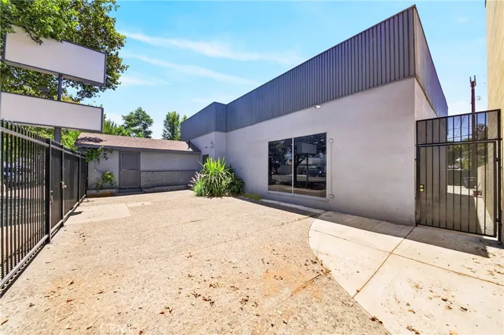 450 W Holt Avenue, Pomona, California 91768
