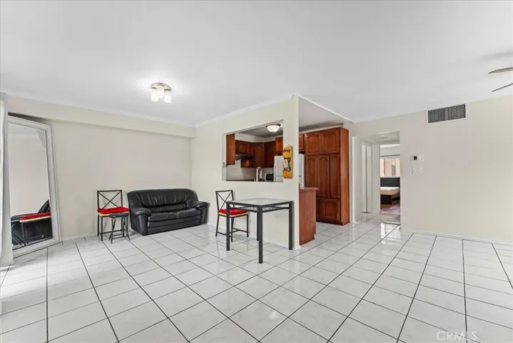 14829 Sherman 1, Van Nuys, California 91405