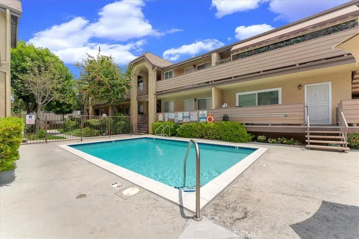 14829 Sherman 1, Van Nuys, California 91405
