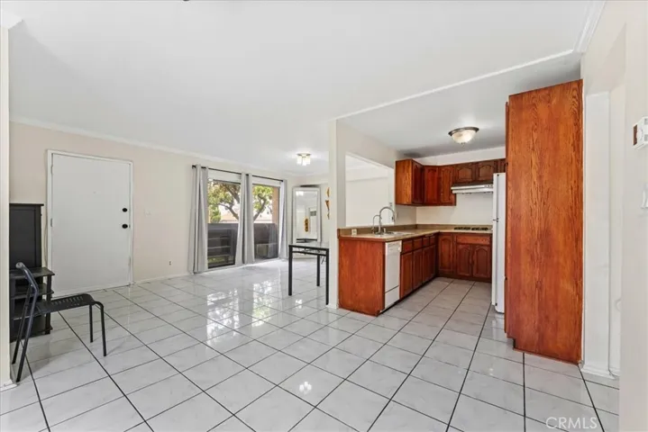 14829 Sherman 1, Van Nuys, California 91405