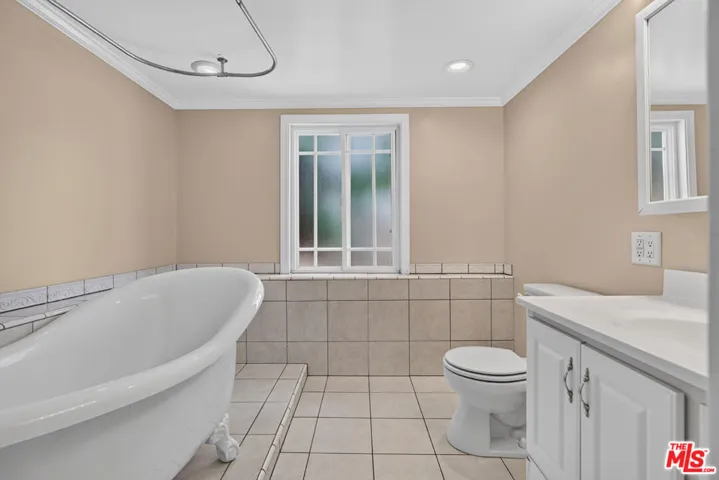 11029 Eldora Avenue, Sunland, California 91040