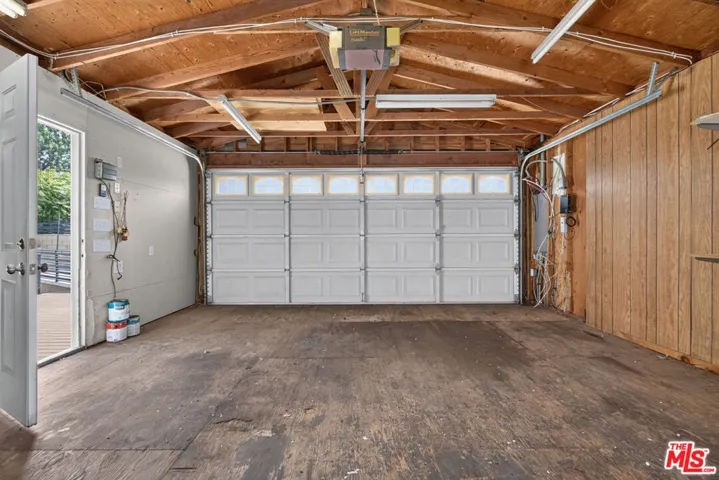 11029 Eldora Avenue, Sunland, California 91040