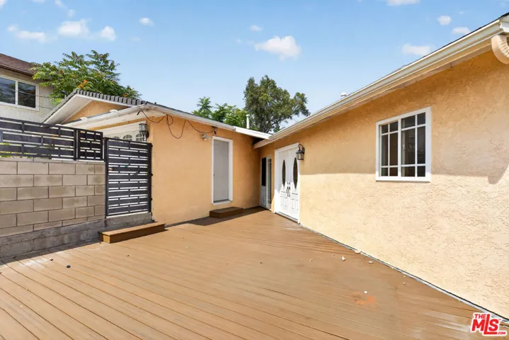 11029 Eldora Avenue, Sunland, California 91040