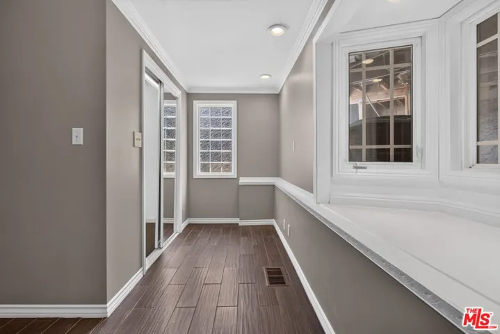 11029 Eldora Avenue, Sunland, California 91040