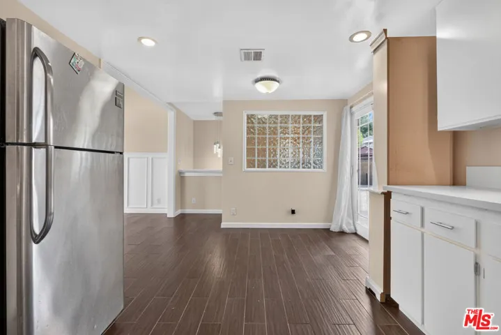 11029 Eldora Avenue, Sunland, California 91040
