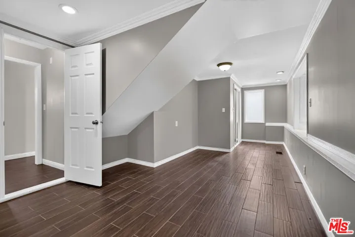 11029 Eldora Avenue, Sunland, California 91040
