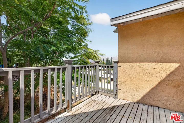 11029 Eldora Avenue, Sunland, California 91040