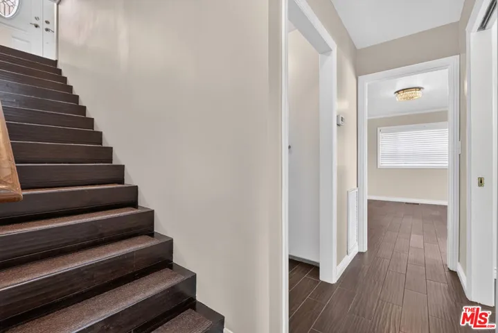 11029 Eldora Avenue, Sunland, California 91040