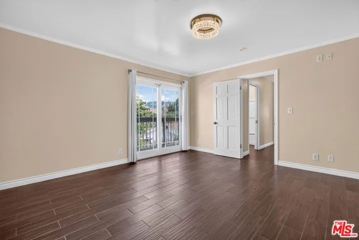 11029 Eldora Avenue, Sunland, California 91040