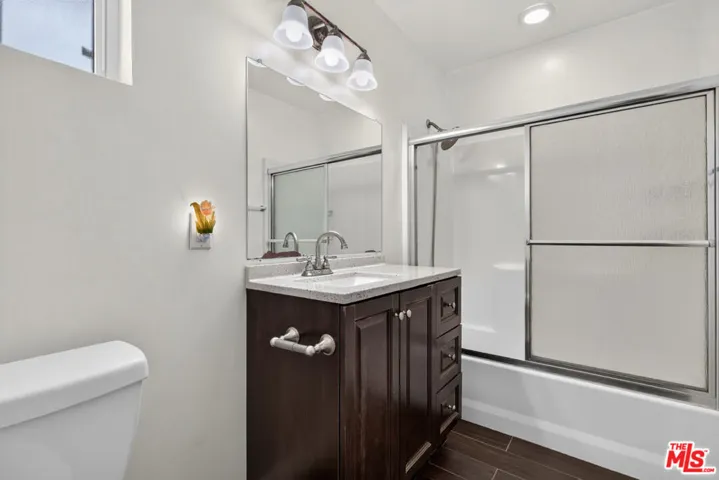 11029 Eldora Avenue, Sunland, California 91040