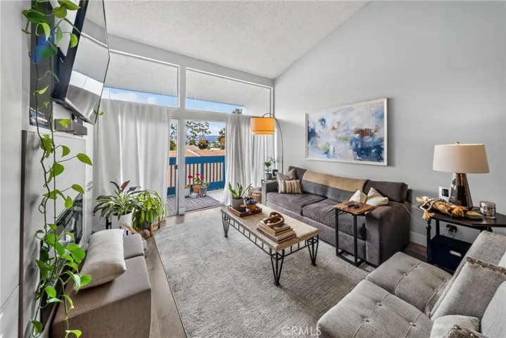 800 Camino Real 302, Redondo Beach, California 90277