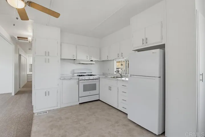 1285 E Washington Space 102, El Cajon, California 92019
