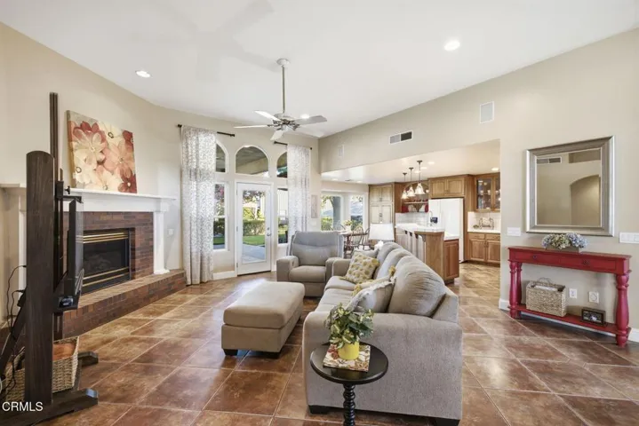 16-web-or-mls-15331-mabel-ct