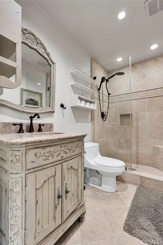 Bathroom 2.