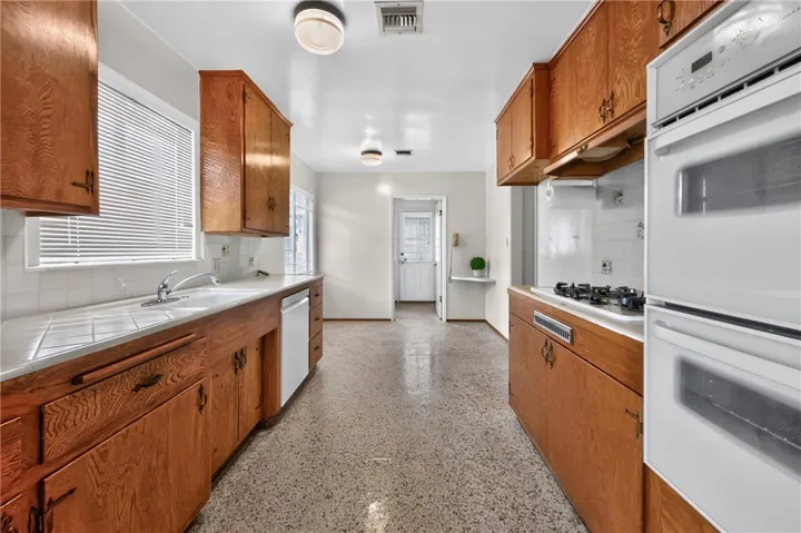 721 N Conlon, West Covina, California 91790