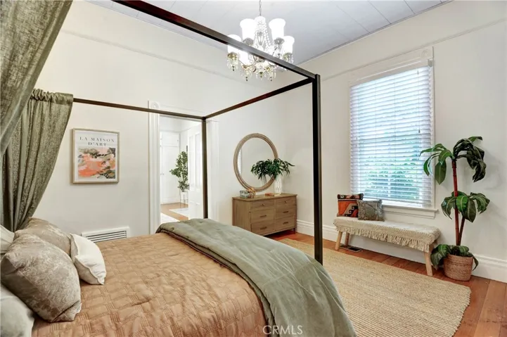 703 Manzanita, Sierra Madre, California 91024