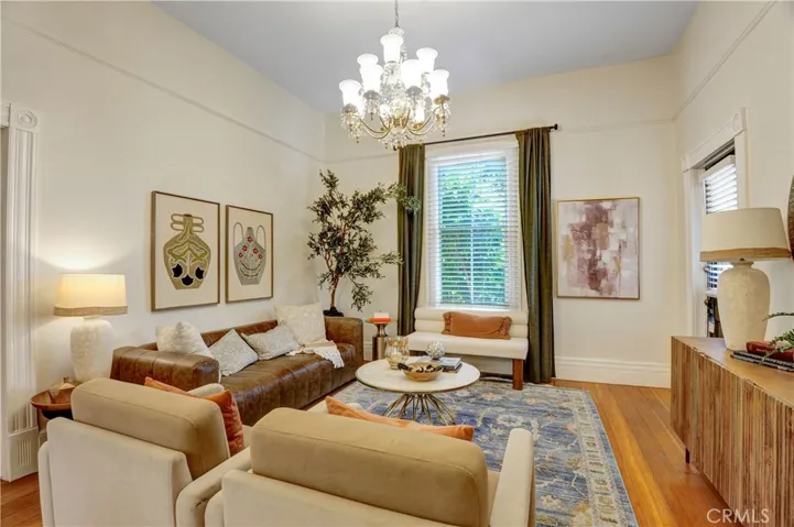 703 Manzanita, Sierra Madre, California 91024