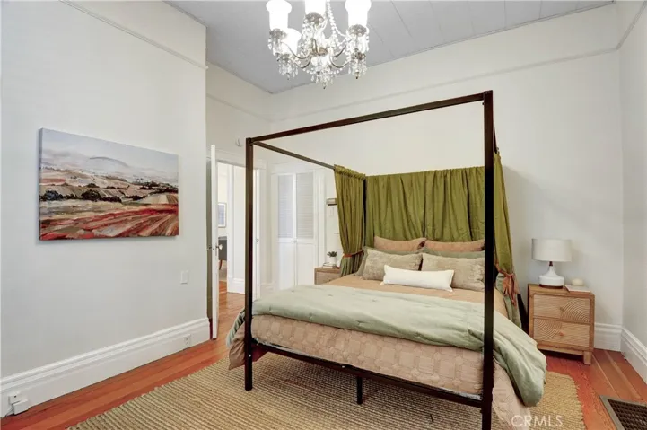 703 Manzanita, Sierra Madre, California 91024