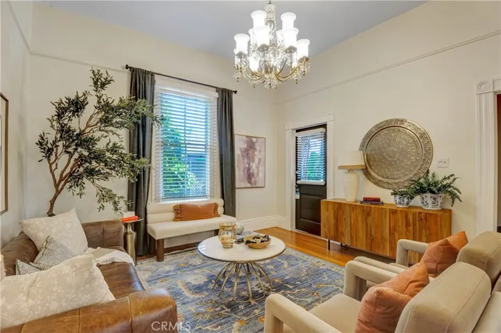 703 Manzanita, Sierra Madre, California 91024